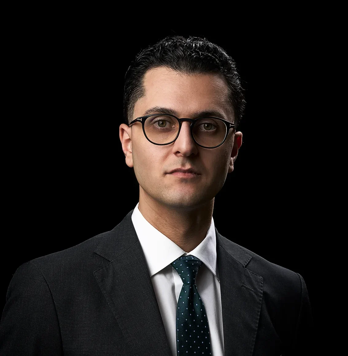 Emil Abbaszadeh, Biträdande jurist inom Familjerätt, brottmål, migrationsrätt, Tvistemål på Stockholms Advokatbyrå AB